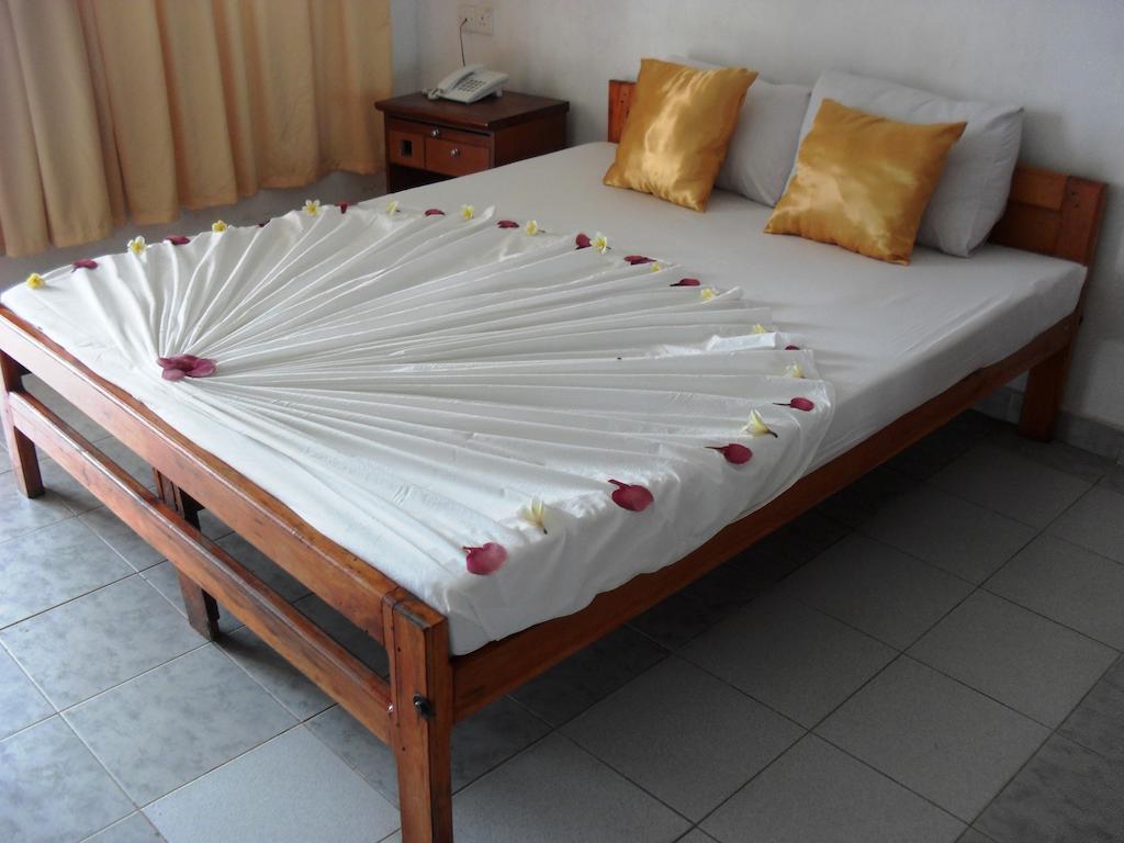 Miltons Beach Resort อูนาวาตูนา ห้อง รูปภาพ